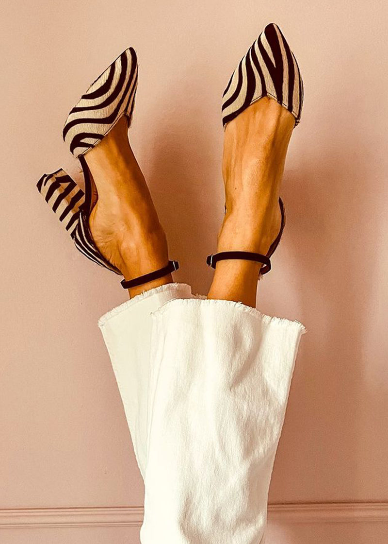 Ibolya - Közepes sarkú szandál zebra mintával