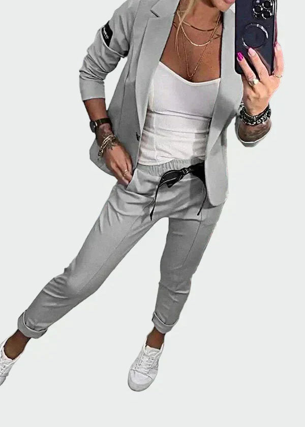 Ella - Női laza nadrág és zakó szett