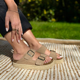 Csilla - Kétpántos platform papucs