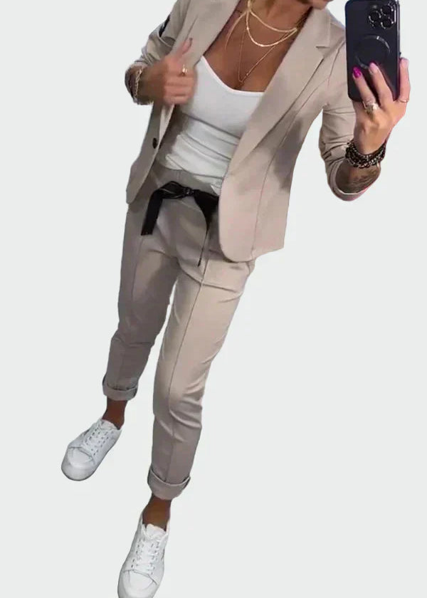 Ella - Női laza nadrág és zakó szett