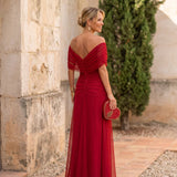 Orsolya – elegáns midi ruha V-kivágással
