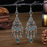 Pomponos és Kék Kristályos Fülbevalók