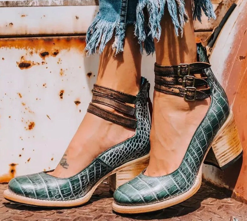 Nóra – bőr blokksarkú pumps bokapánttal